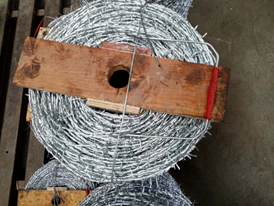 木軸刺繩.jpg 木軸刺繩.jpg