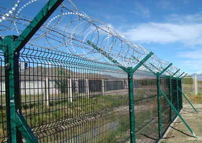 機(jī)場刺鋼絲.jpg 機(jī)場刺鋼絲.jpg